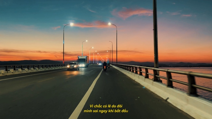 1 video + màu