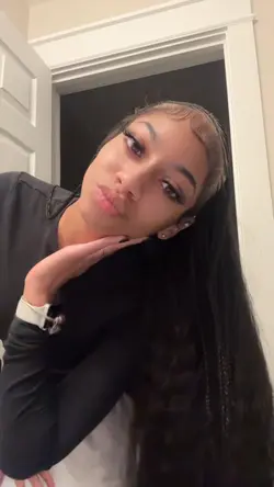 lights flickering 🎧🏆