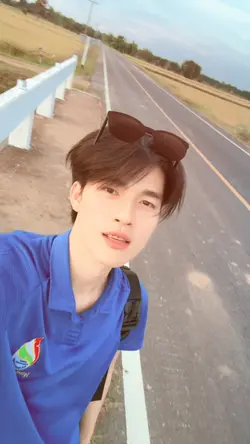 หน้าบ่หล่อแต่ฮักจริง