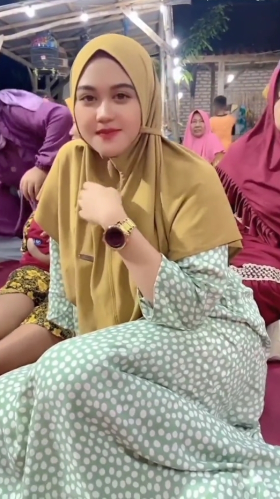 Baperin Cewek Cantik