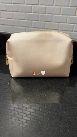 Pack my makeup bag 💄