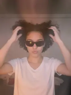 Güneş battığında, kumda sadece sen kalırsın