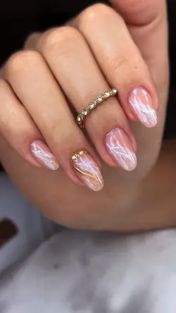 Nails designer 