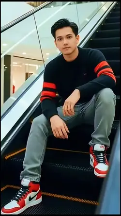 TURUN DARI ESKALATOR