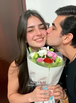 Agora com flores kkk