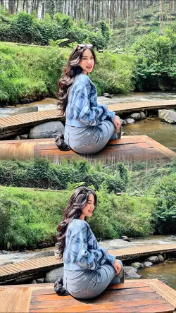 2 Photos