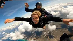 SkyDiving•Pro