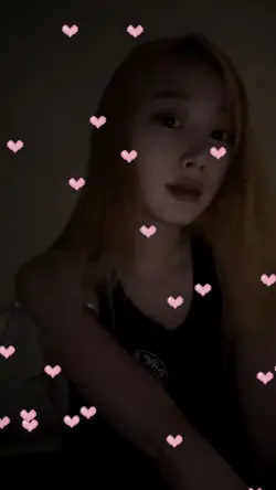 pink pixel hearts 🩷