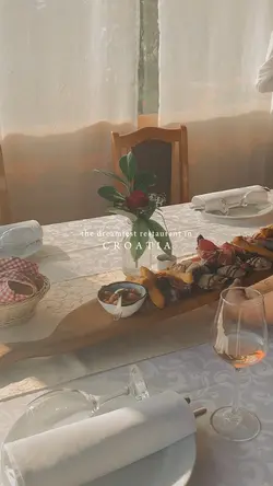 aesthetic restaurant