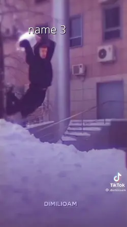 지하철역에서 편집하는 ㄴr