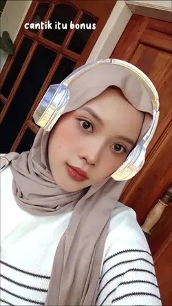 cantik itu bonus,