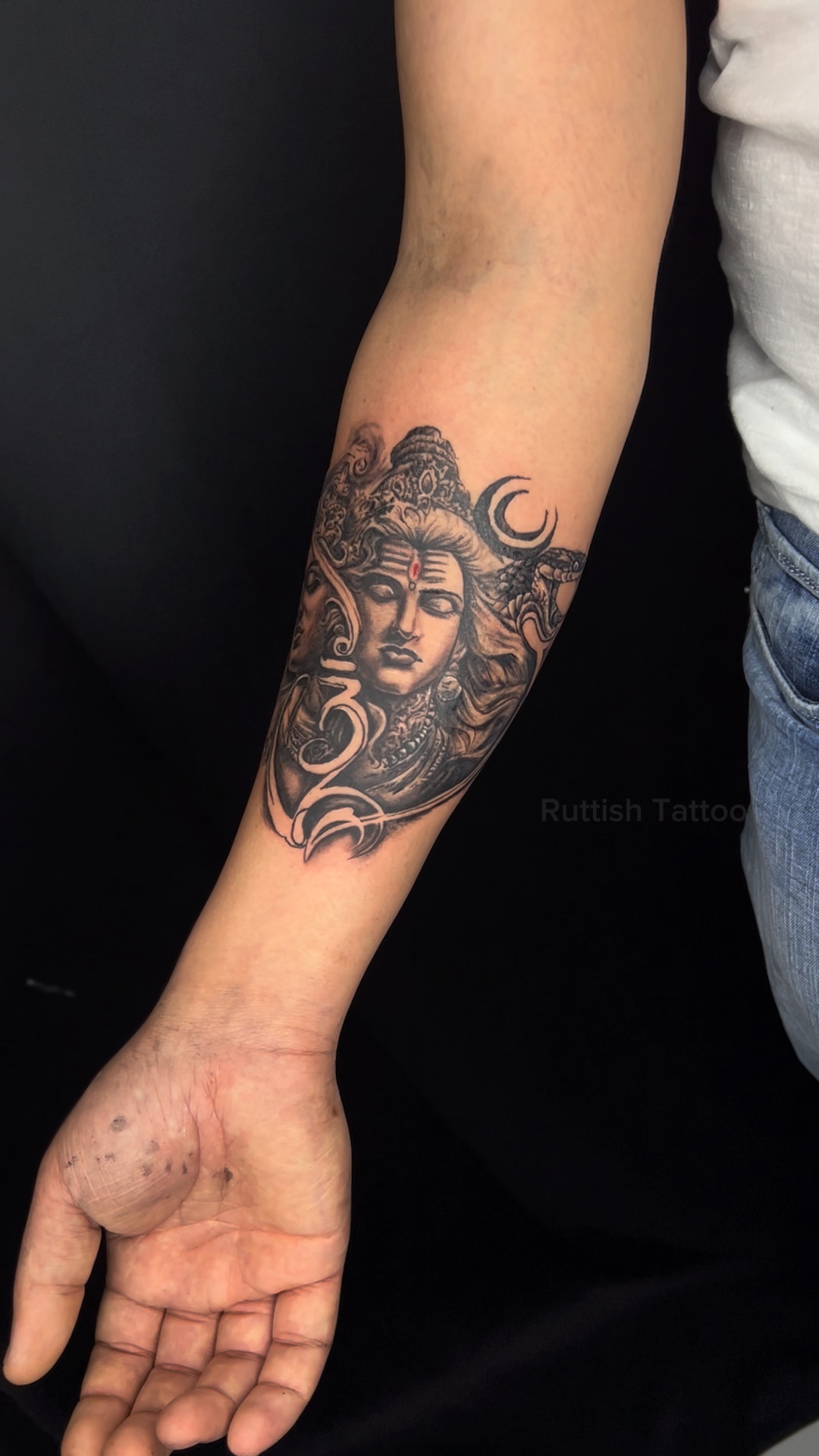 tattooist_ruttish