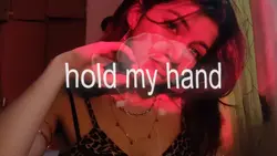 Old my hand 🤚🏻 