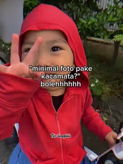 pake kacamata? 