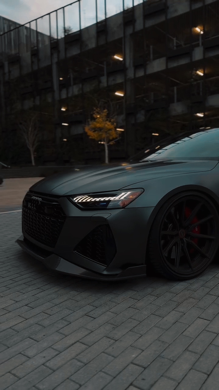 AUDI 🦍 TOP