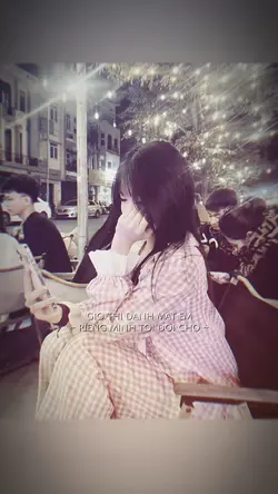 HẠ CÒN VƯƠNG NẮNG