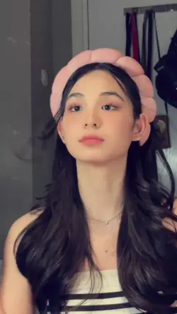 PANDANG PERTAMA LIAT