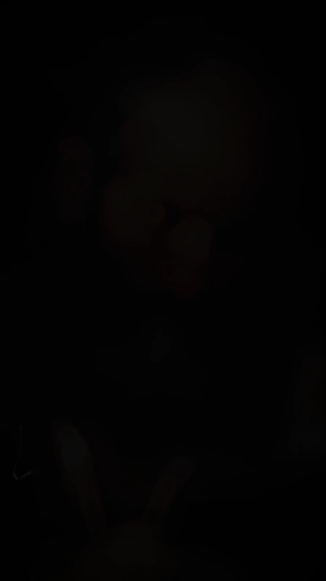 رسايل كلها تهديد!