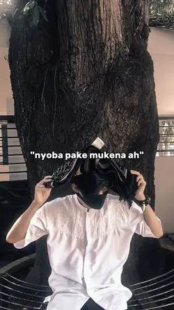 nyoba pake mukena 