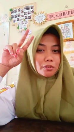 Berangkat ke sekolah