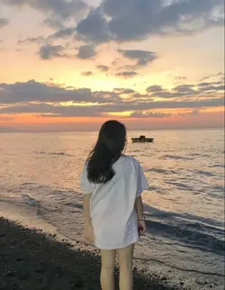 pantai aesthetic