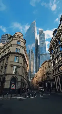 city vlog aesthetic