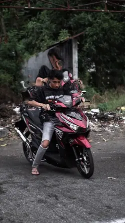 CINEMATIC DRAGRACE