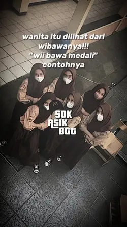 wanita itu dilihat
