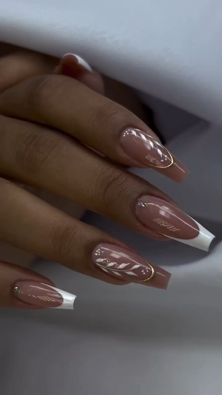 UÑAS