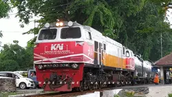 CINEMATIC KERETA #XX