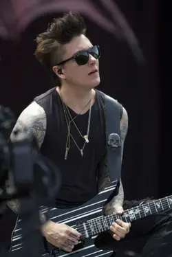 synyster gates