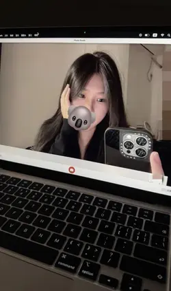 是你打捞起我们 把每滴坏的眼泪擦干