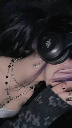 do u feel the love?.