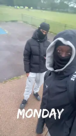 i seen bare man 🏃 