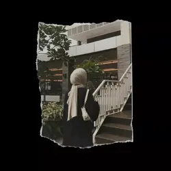<3