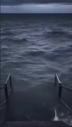 「海の背景」好きに使って下さい。