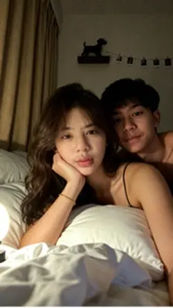 Ai couple selfie