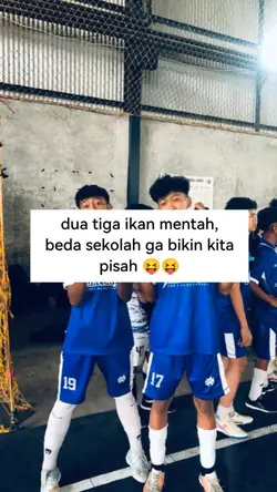 dua tiga ikan mentah
