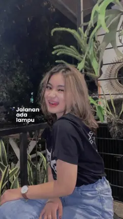 jalanan ada lampu 