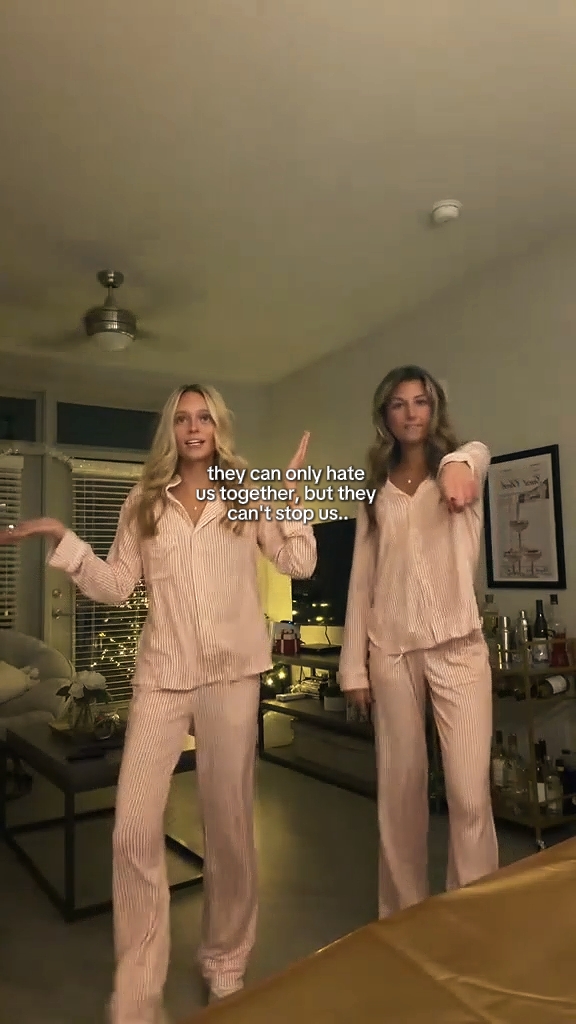 déteste-nous ensemble