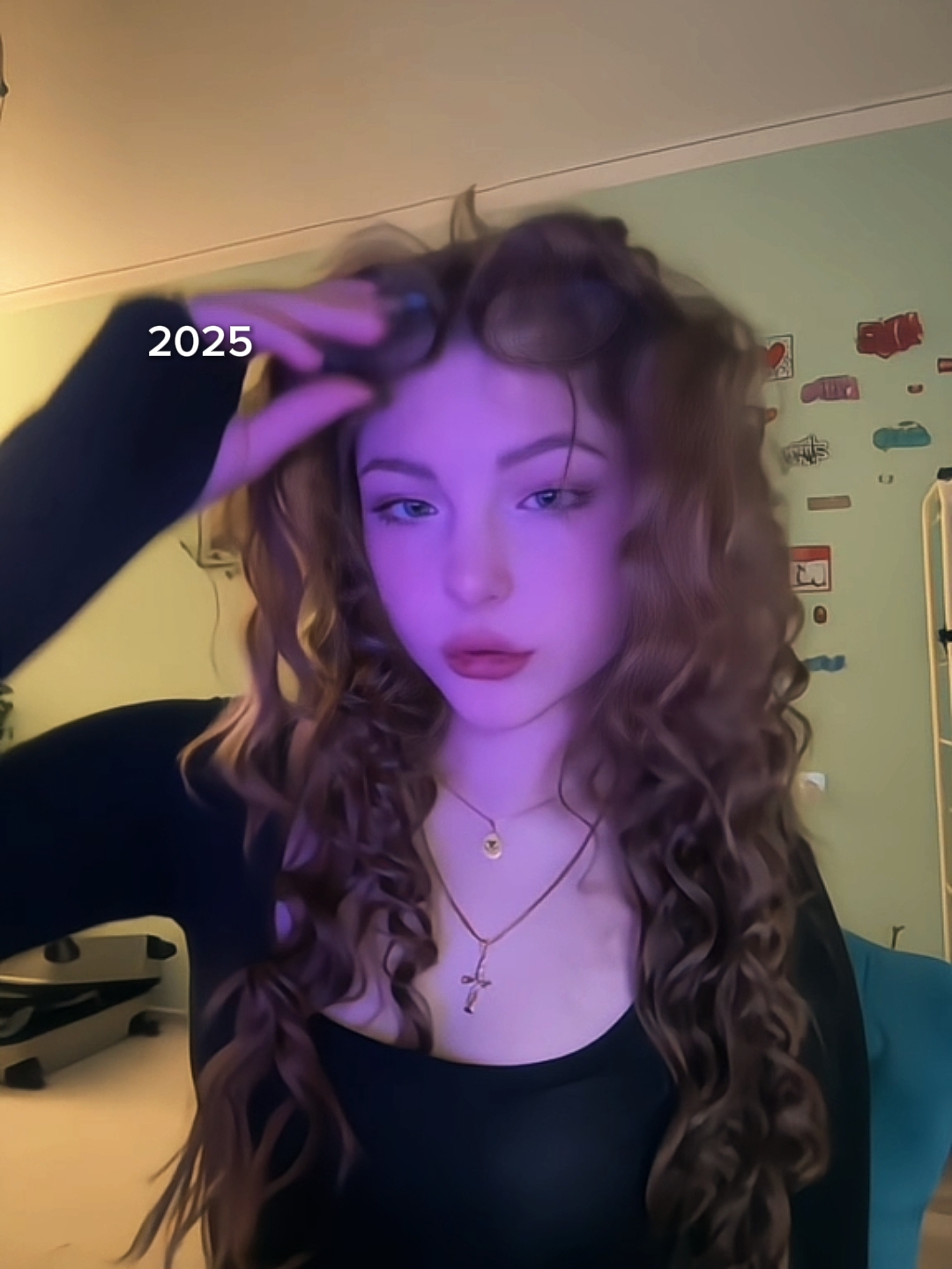 2023 x 2025