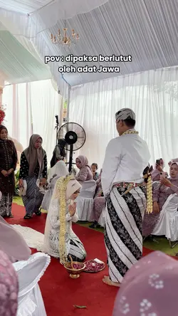 Dipaksa berlutut