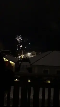 FUCK KÄRLEK FUCK HAT