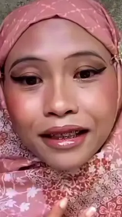 mirip Davina karamoy