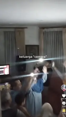 versi keluarga
