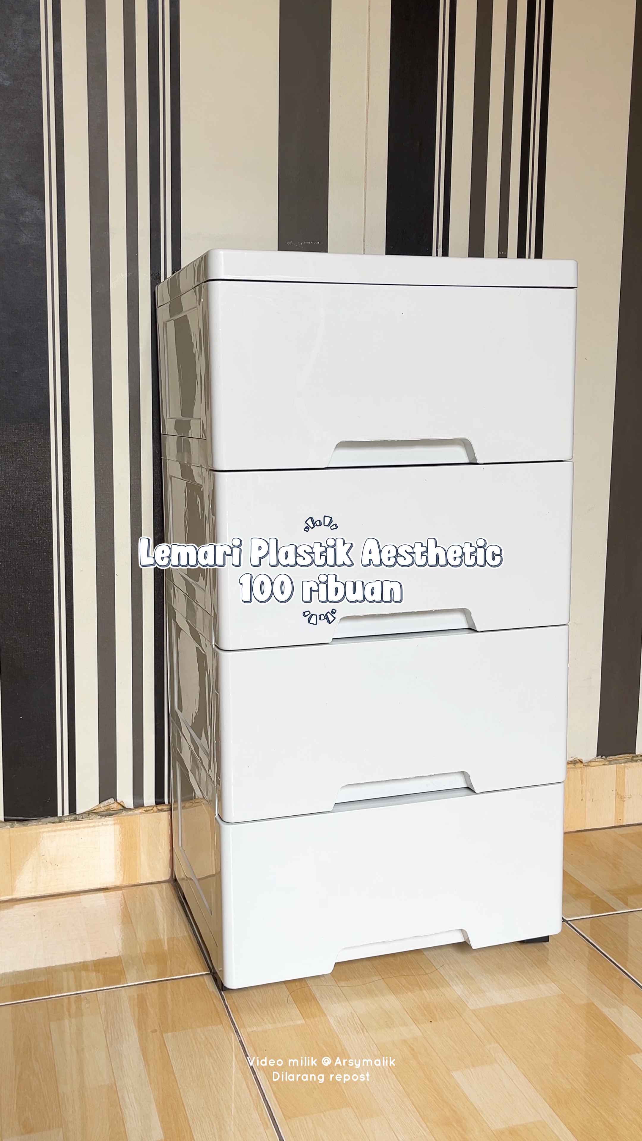 Lemari aesthetic