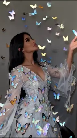 MARIPOSA VIRAL