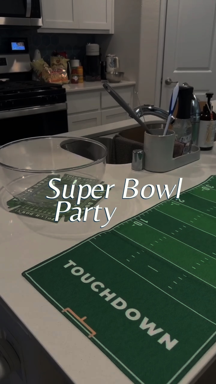 Super bowl party