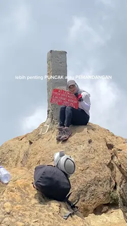 lebih penting puncak