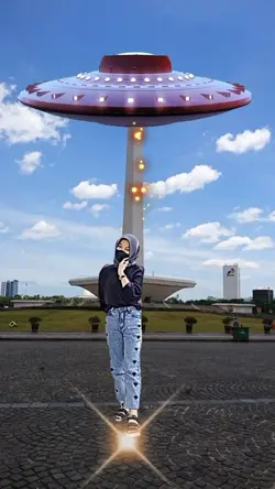 Dikirim ufo ke monas